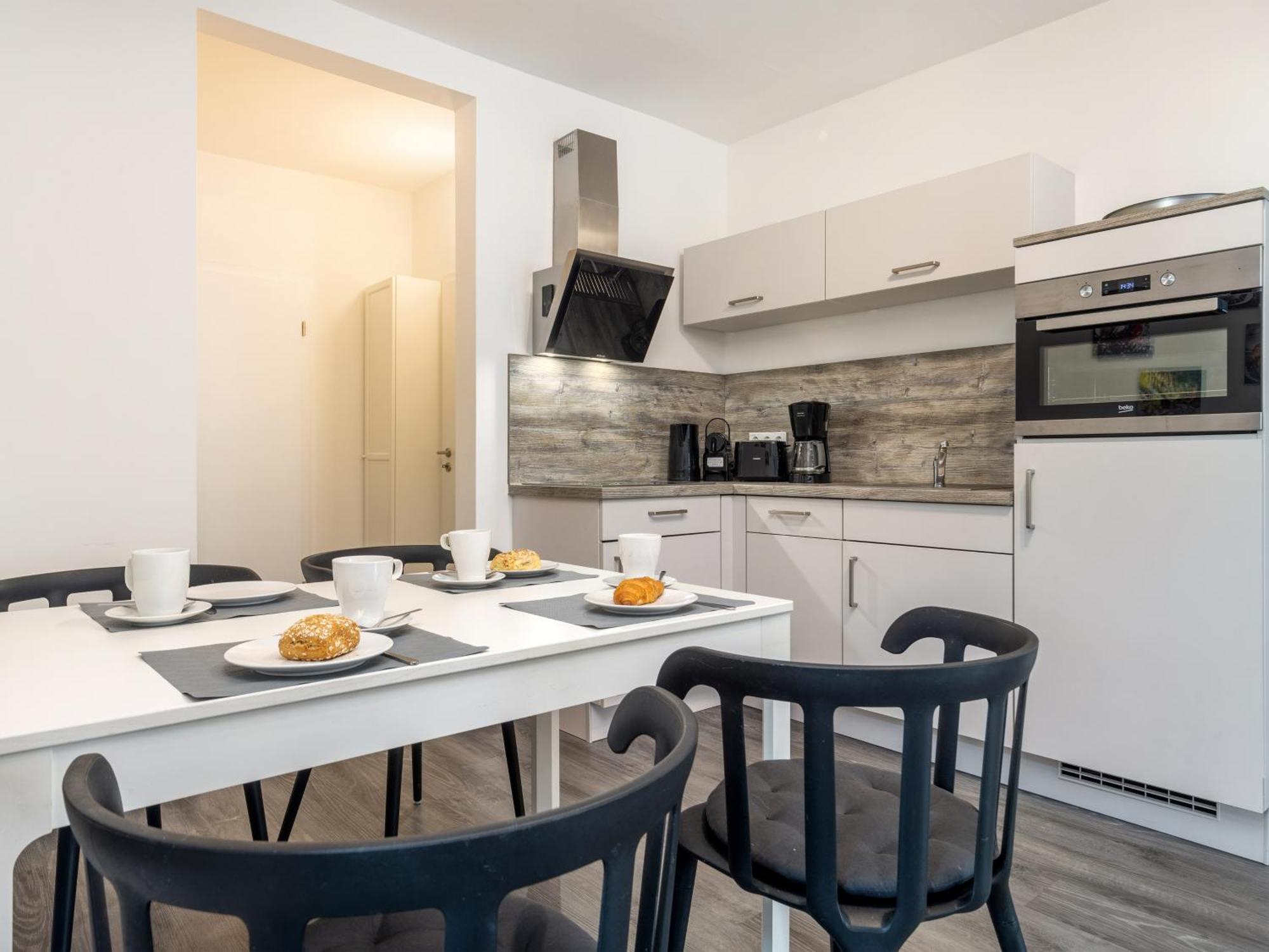 Ferienwohnung Strandlaeufer In Der Residenz Clara Sophia Binz Eksteriør billede